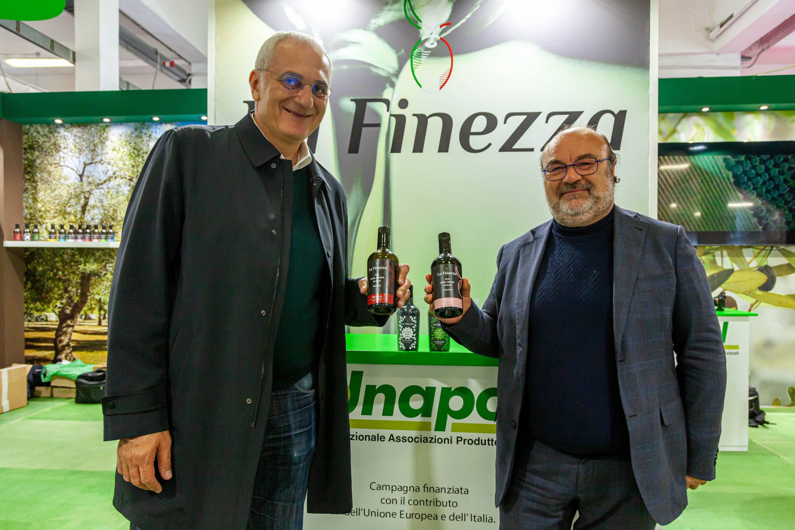 L’Assessore all’Agricoltura Regione Campania Caputo in visita allo stand Unapol  