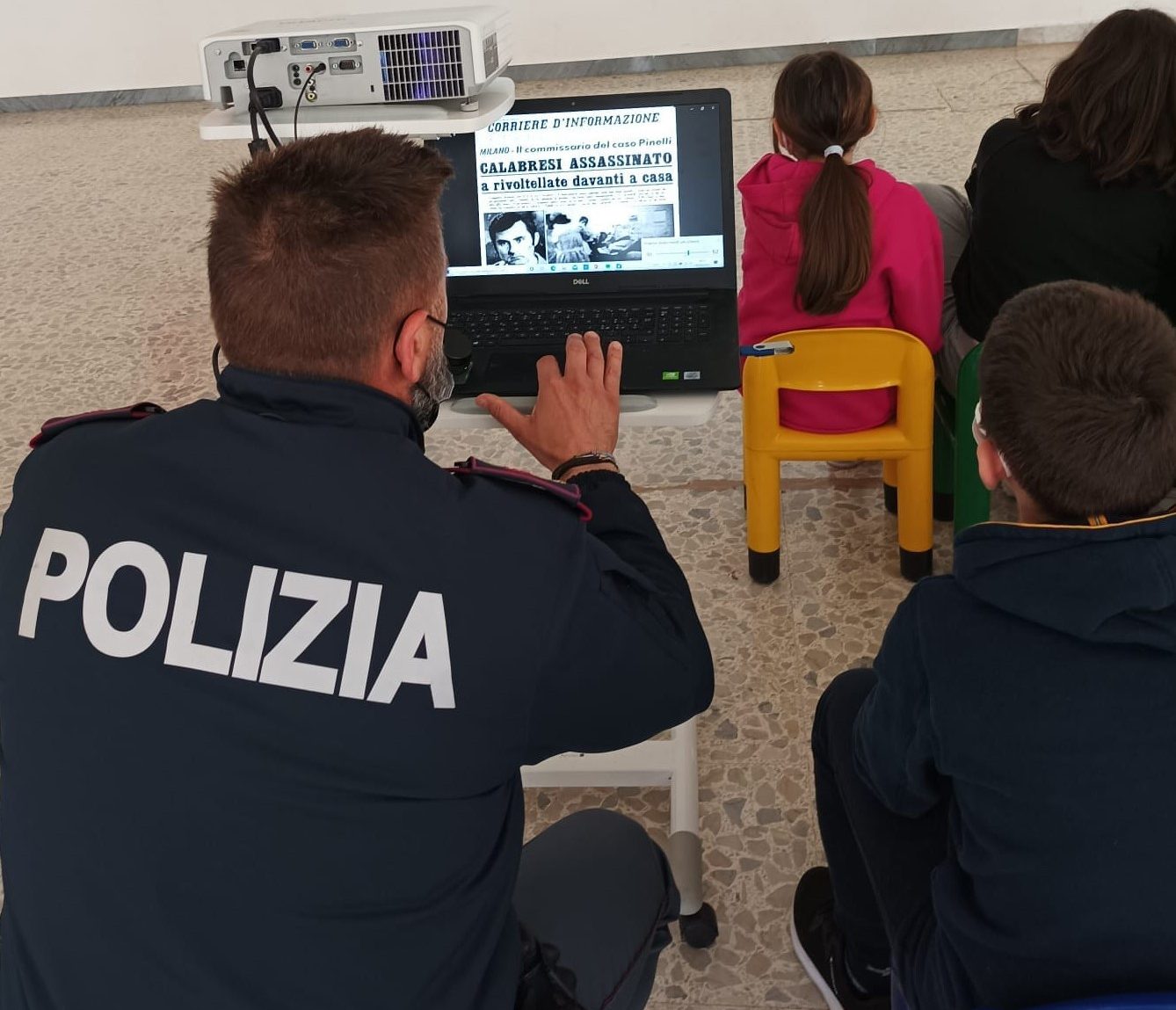 Anzio. Progetto “Scuole Sicure”: la Polizia di Stato incontra gli studenti del I e IV Istituto Comprensivo.