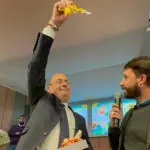 Regione Lazio, Ciacchieri consegna a Zingaretti chiavi simboliche VIII Municipio Roma e Garbatella