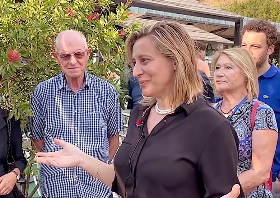 Municipio I, Meleo-Festa (M5s): "Operatori Mercato Fiori si incatenano, dare loro risposte"