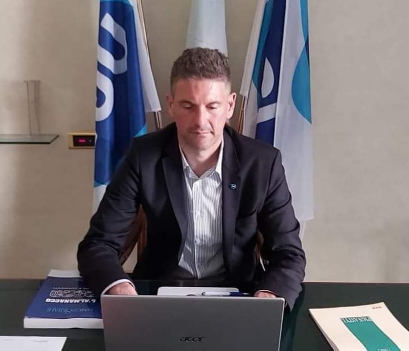 Sanità, Giuliano (UGL): “Governo valuti reintegro degli operatori sospesi”