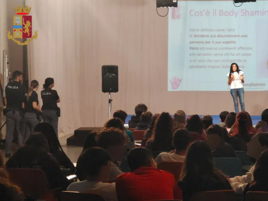 Progetto “Scuole Sicure”, Commissariato Colombo e Associazione Onlus “FarexBene” sensibilizzano su Body Shaming, Bullismo e Cyber bullismo