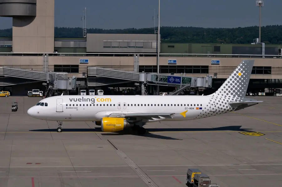 Trasporto aereo, Vueling: "Dialogo aperto con sindacati italiani, obiettivo preservare posti di lavoro"