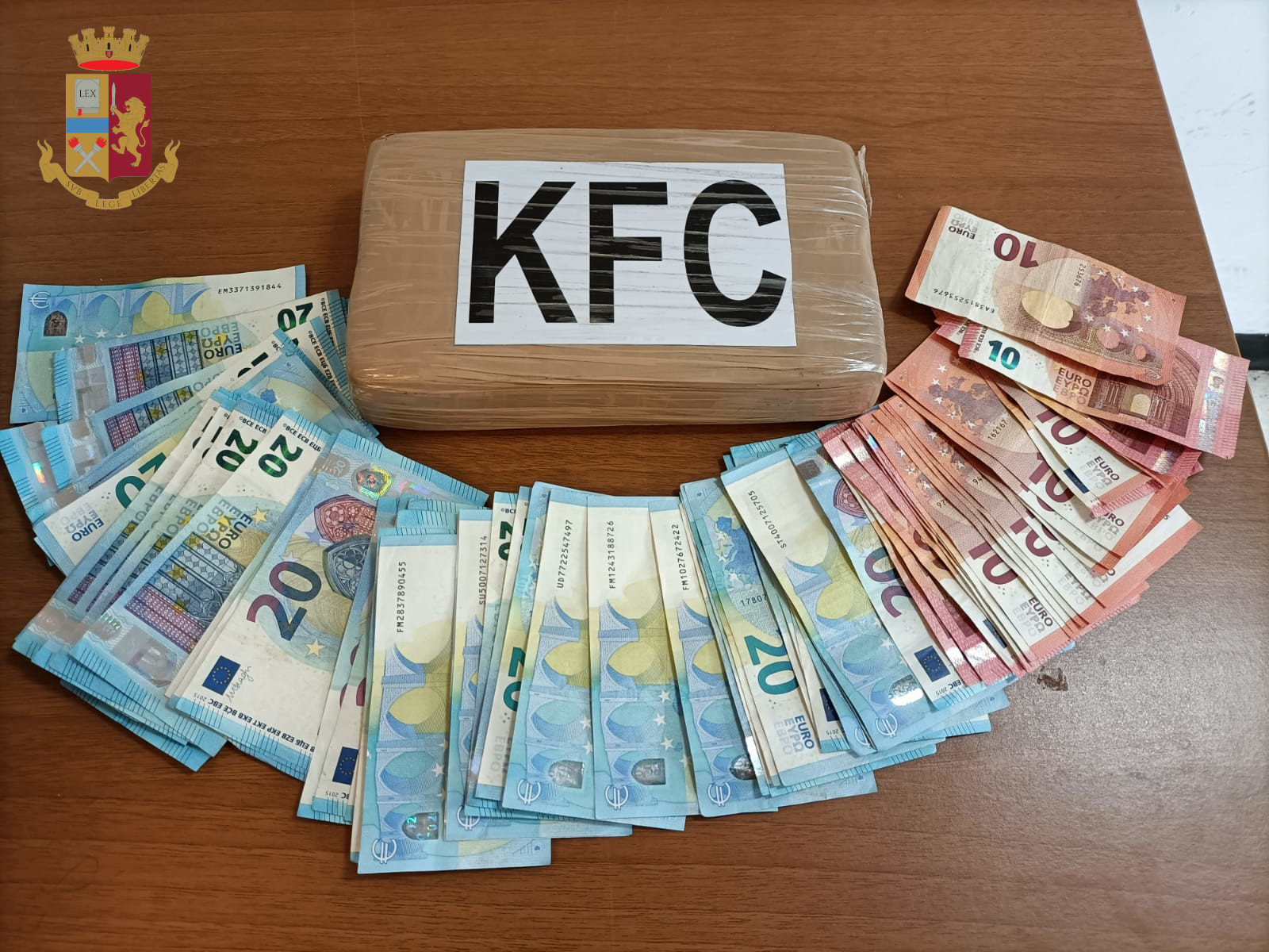 Fidene, arrestato uomo trovato in possesso di più di un chilo di cocaina presso un parcheggio nella zona commerciale di Castel Romano