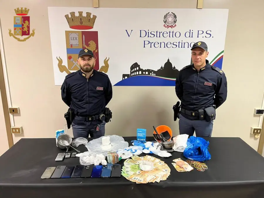 Roma, stretta sulle attività di spaccio in zona Prenestino da parte della Polizia di Stato: arrestate 5 persone  