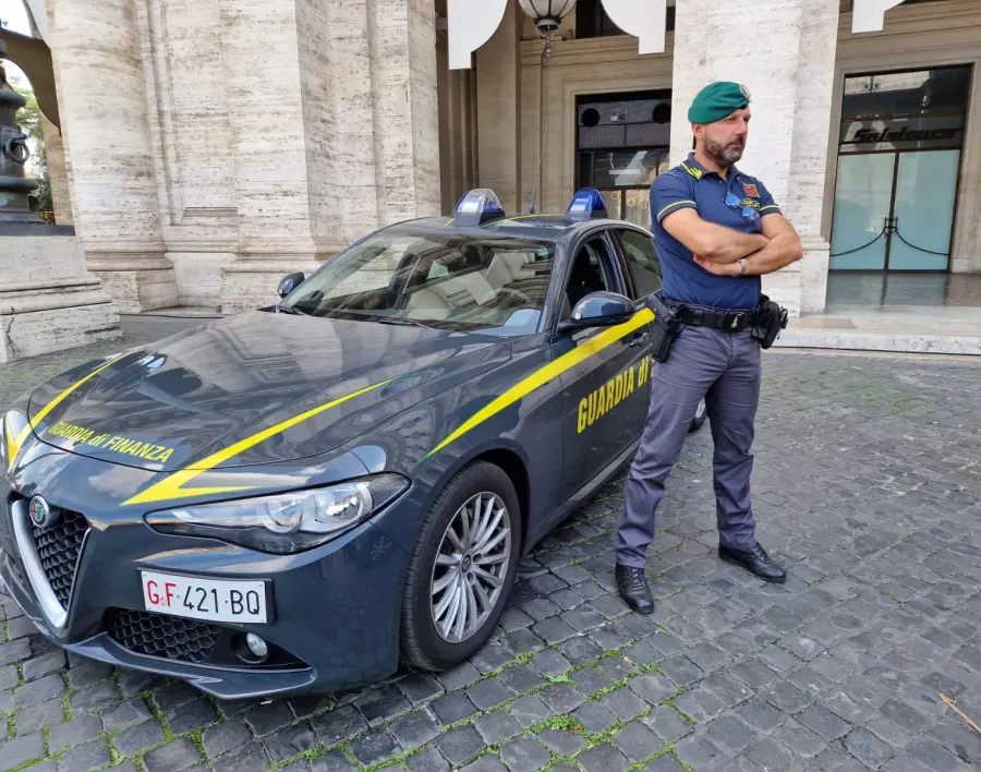 Roma, controlli interforze in zona Esquilino e Termini: 5 arresti (FOTO-VIDEO)