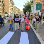 Roma, Giannini (Lega): "Strisce pedonali 'fai da te'  a via Boccea contro i ritardi di Comune e Municipio" (FOTO)