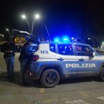 Servizio ad Alto Impatto della Polizia di Stato tra Frascati e Grottaferrata: verifiche in 4 esercizi commerciali, 101 veicoli controllati e 3 contestazioni al codice della strada